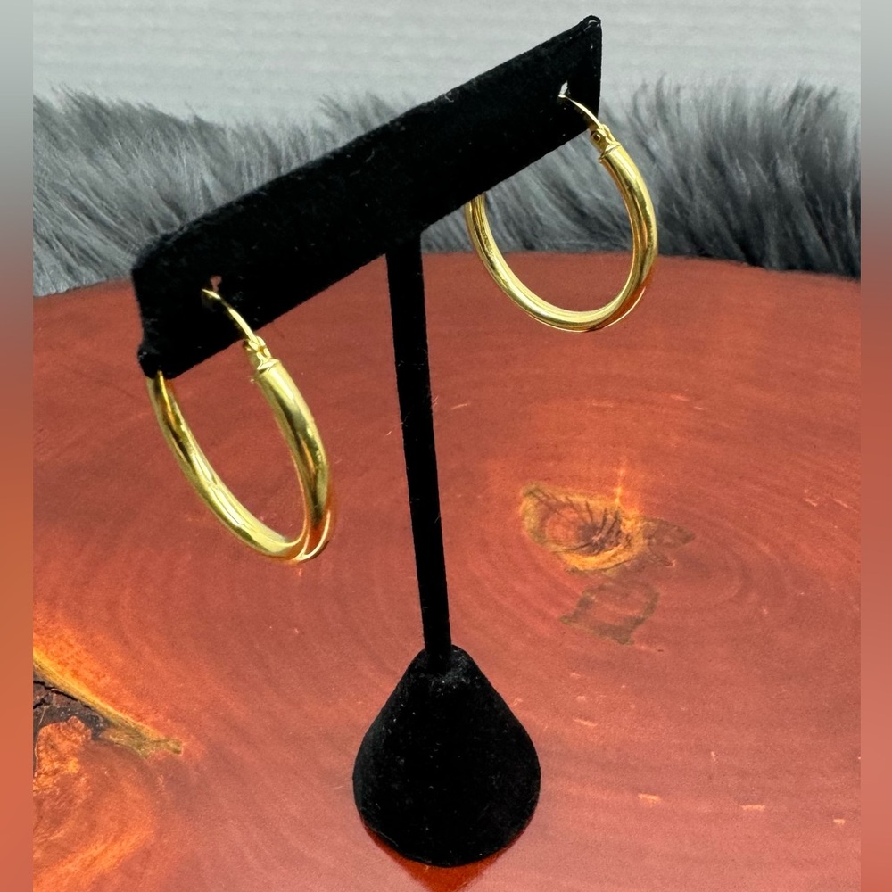 30mm Classic Hoop Earrings In 14 Karat Yellow Gold Over Sterling Silver - Picture 5 of 9